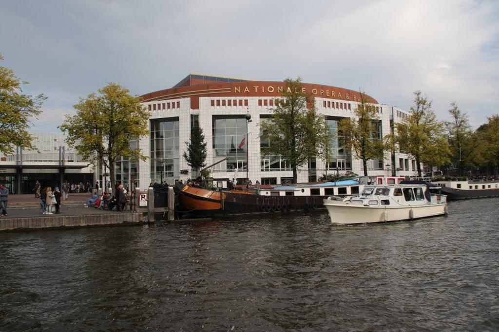 A304 Romantic Seaship In Top Center Amsterdam Exteriér fotografie